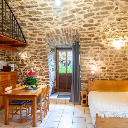 La Voute Celeste 2/3 Pers Aux Bondons Dom wakacyjny